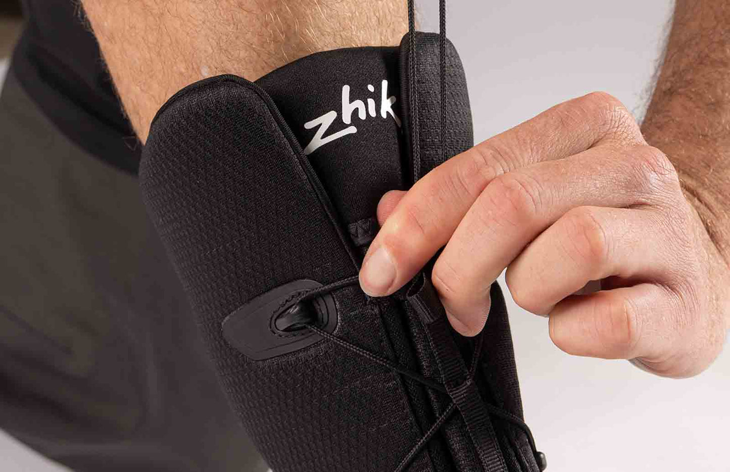 ZHIK Seaboot 700